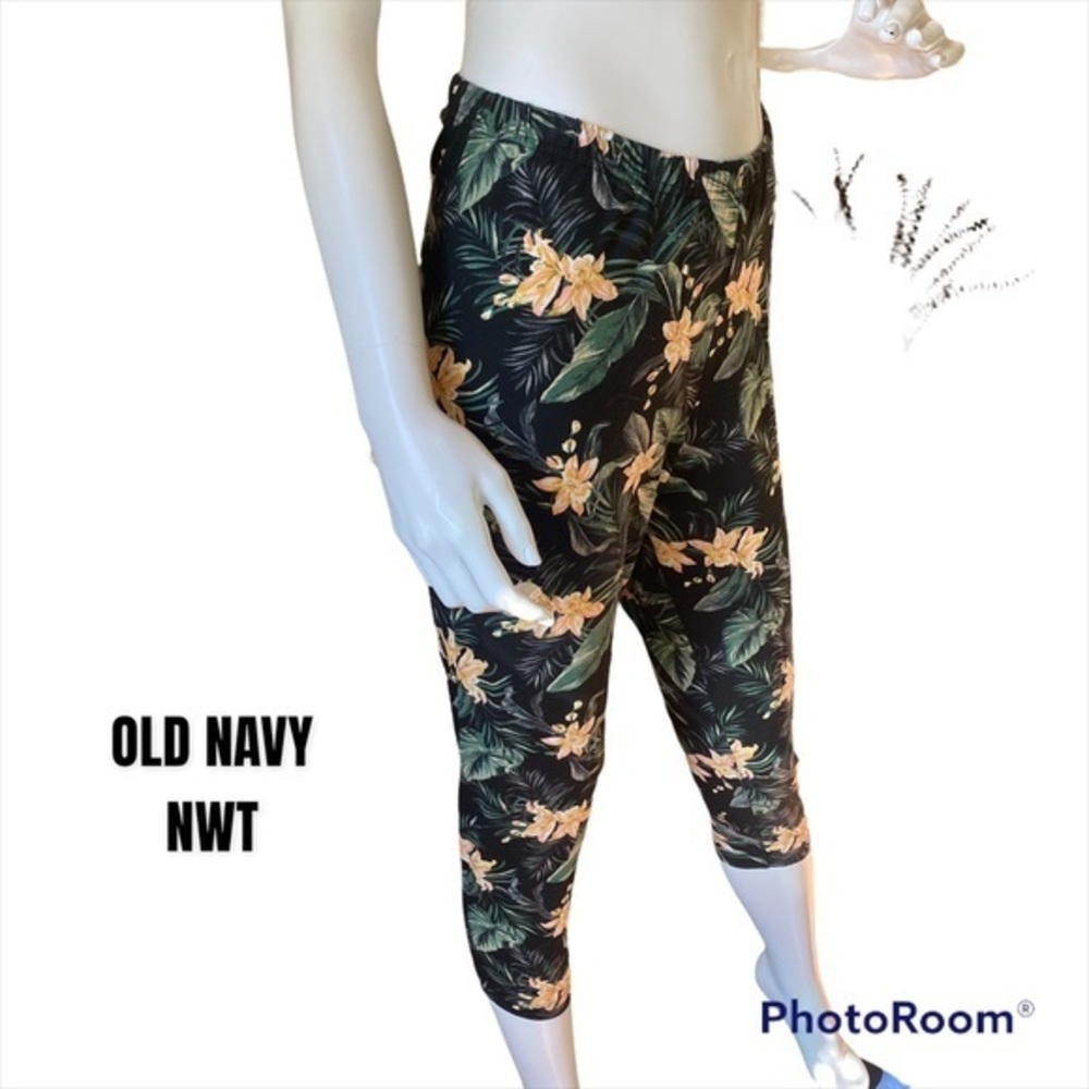 NWT OLD NAVY LEGGINGS 🎉